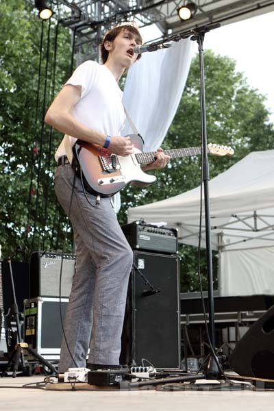 OUGHT - 2015-05-24 - PARIS - Parc de la Villette - 